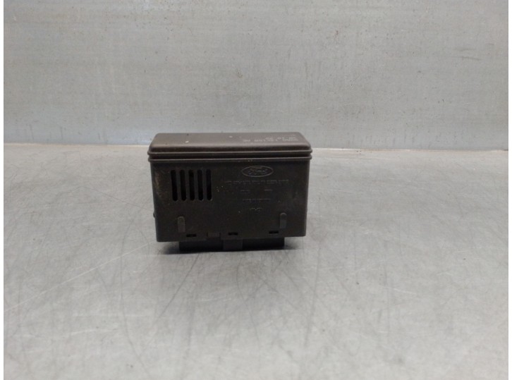 Replacement central locking unit for Ford Focus I (DAW, DBW) 2.0 16V OEM IAM reference 98AG14K150AE 