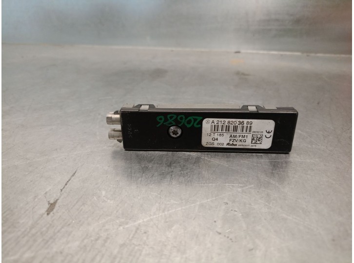 Replacement antenna for Mercedes-Benz E-Class (W212) lim. 4.7 V8 CGI cat OEM IAM reference A2128203689 