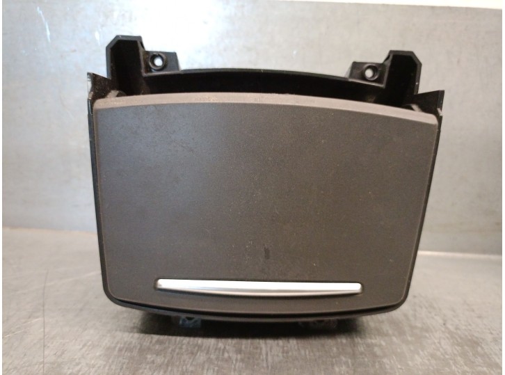 Recambio de cenicero para audi a6 c6 (4f2) 2.0 tdi referencia OEM IAM 4F1862533 4F1862533C 