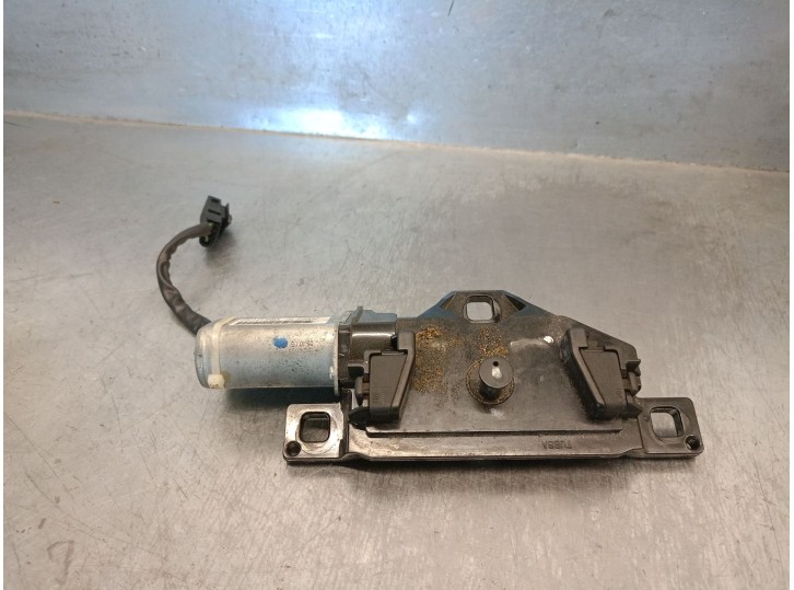Recambio de cerradura maletero / porton para bmw 5 touring (e61) 525 xi referencia OEM IAM 67107114613 67107114613 
