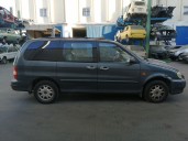 kia carnival i (up) del año 2001