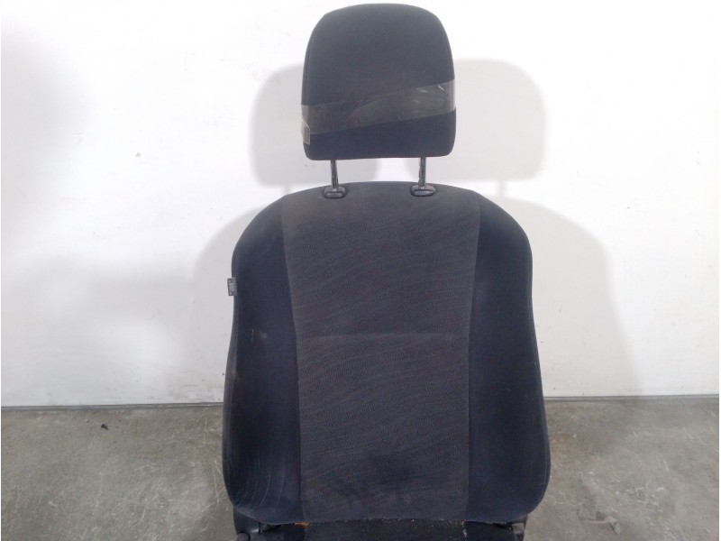 Recambio de asiento delantero derecho para toyota land cruiser (j15) 3.0 turbodiesel referencia OEM IAM 7107260J30C5 7107260J30C