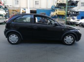 opel corsa c (x01) del año 2004