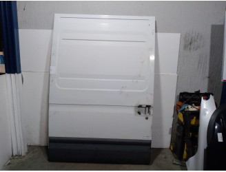 Recambio de puerta lateral corredera derecha para iveco daily ka 2.3 diesel referencia OEM IAM 3803522  