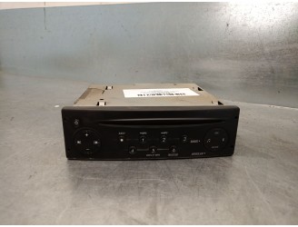 Replacement audio system / CD radio for Nissan Interstar mod. 04 (x70) 2.5 dCi diesel cat OEM IAM reference 8200585305 82005