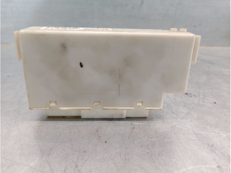 Recambio de modulo electronico para toyota prius (nhw30) 1.8 16v cat referencia OEM IAM 8264147090  72818793 DENSO