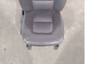 Replacement right front seat for Volvo XC70 II (136) D5 AWD OEM IAM reference 39807006 39807006 