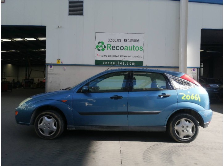 ford focus berlina (cak) del año 2001
