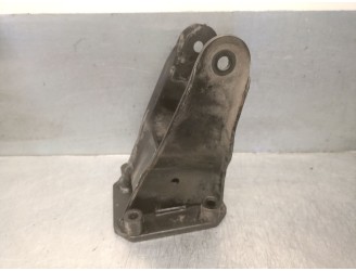 Replacement engine mount for Mercedes-Benz V-Class (W638) 2.3 turbodiesel cat OEM IAM reference A6012200207 A60122323804 