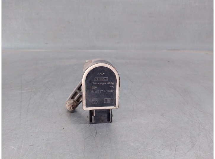 Recambio de motor regulacion faros para mercedes-benz clase e (w212) lim. 4.7 v8 cgi cat referencia OEM IAM A0045429918 