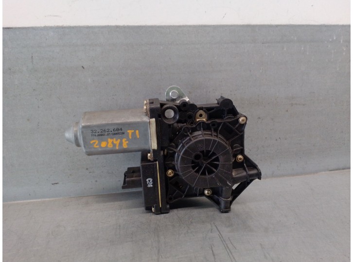 Recambio de motor elevalunas trasero izquierdo para fiat ulysse (179_) 2.2 jtd referencia OEM IAM 32262604 7746004107