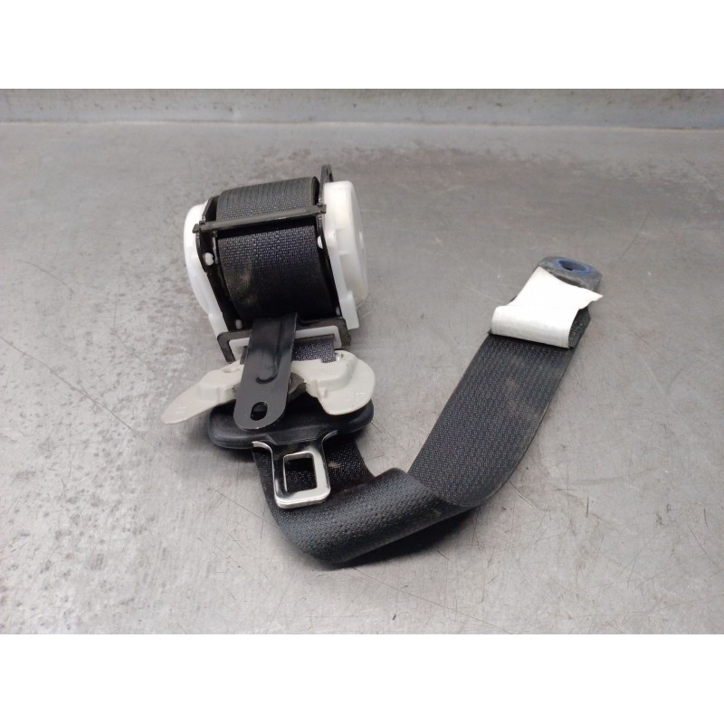 Recambio de cinturon seguridad trasero derecho para toyota land cruiser (j15) 3.0 turbodiesel referencia OEM IAM 7336060571C2 73