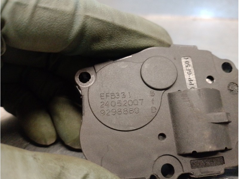 Recambio de motor calefaccion para bmw 3 descapotable (e93) 320 i referencia OEM IAM EFB331  929888G
