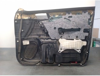 Recambio de guarnecido puerta delantera izquierda para toyota land cruiser (j15) 3.0 turbodiesel referencia OEM IAM 67778X1M01 6 2