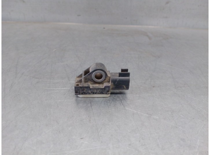 Replacement impact sensor for Volvo XC70 II (136) D5 AWD OEM IAM reference 30724626 HELLA