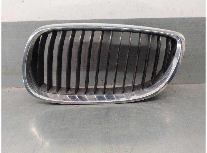 Recambio de rejilla delantera para bmw 3 descapotable (e93) 320 i referencia OEM IAM 22405910 