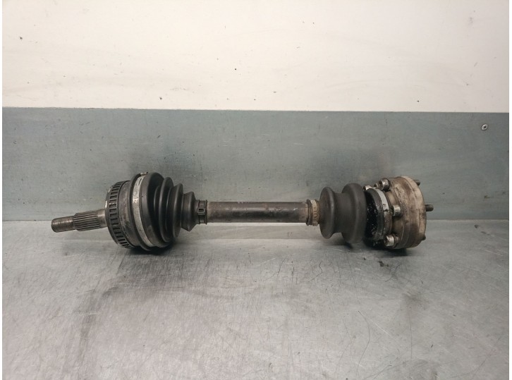 Recambio de transmision delantera izquierda para mercedes-benz clase v (w638) 2.3 turbodiesel cat referencia OEM IAM A6383340634