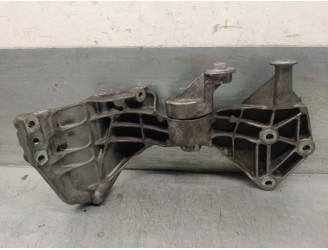 Recambio de soporte alternador para mercedes-benz clase a (w168) a 170 cdi (168.009, 168.109) referencia OEM IAM A6682020940 