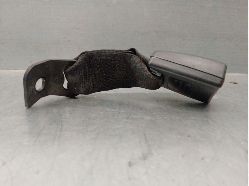 Recambio de enganche cinturon para bmw 3 descapotable (e93) 320 i referencia OEM IAM 9117261  603853900F