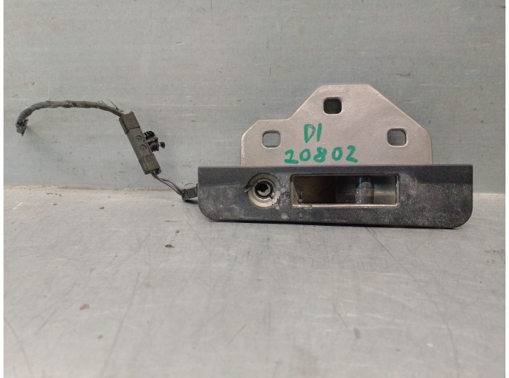 Replacement hood latch for BMW 3 convertible (E93) 320 i OEM IAM reference 7145935 718120303