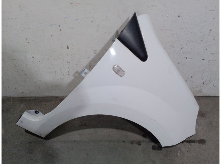 Recambio de aleta delantera derecha para renault twingo ii (cn0_) 1.5 dci 75 referencia OEM IAM 631000558R 