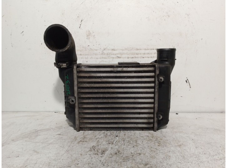 Recambio de intercooler para audi a4 b6 (8e2) 1.8 t referencia OEM IAM 8E0145805N  