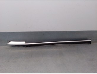 Recambio de molduras traseras para bmw 3 descapotable (e93) 320 i referencia OEM IAM 7119098 