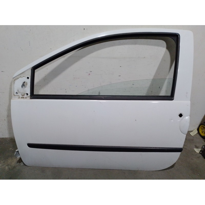 Recambio de puerta delantera izquierda para renault twingo ii (cn0_) 1.5 dci 75 referencia OEM IAM 801010419R  