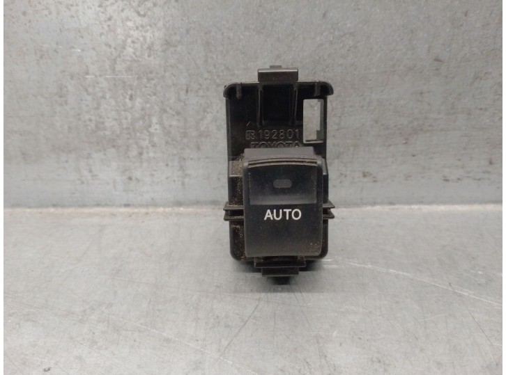 Recambio de mando elevalunas delantero derecho para toyota land cruiser (j15) 3.0 turbodiesel referencia OEM IAM 8481033120  192