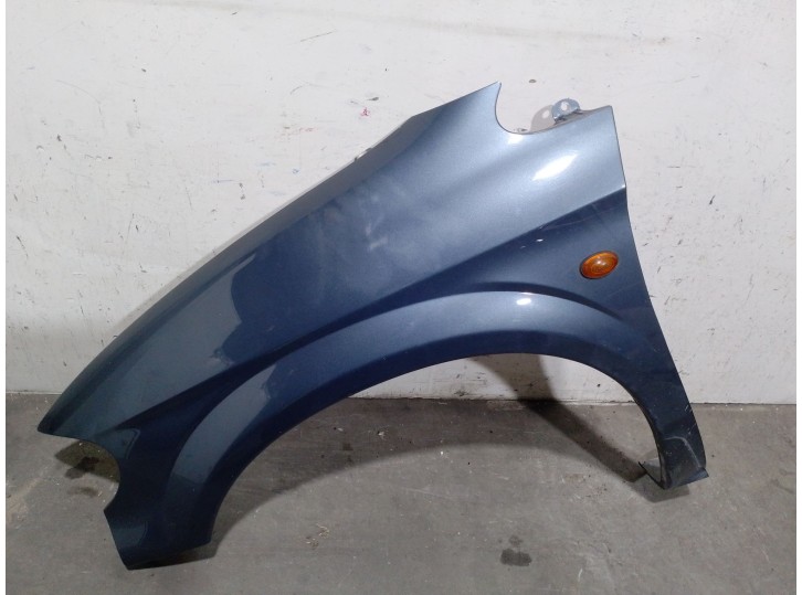 Recambio de aleta delantera izquierda para chrysler voyager iv (rg, rs) 2.5 crd referencia OEM IAM 5018445AA  