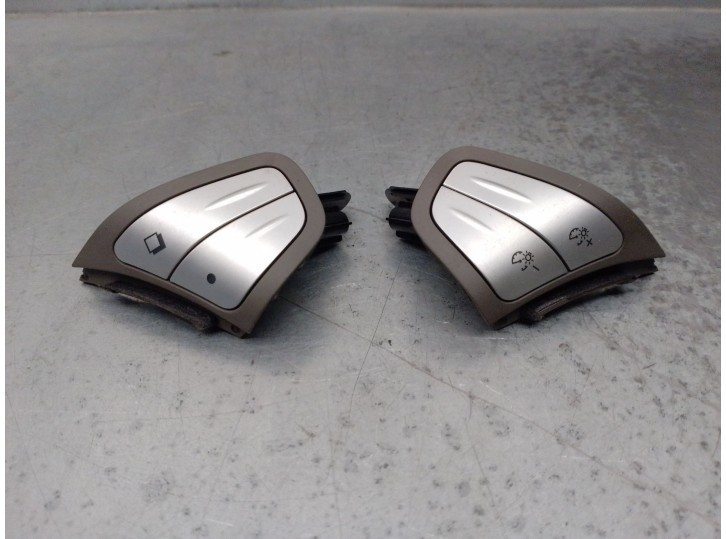 Recambio de mando volante para infiniti fx 3.0 v6 diesel cat referencia OEM IAM 255501CE1B 255501CE1B 