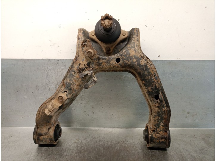 Recambio de brazo suspension superior delantero izquierdo para mitsubishi montero (v80/v90) 3.2 di-d cat referencia OEM IAM 4010