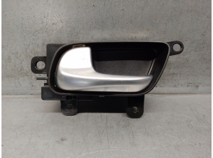 Replacement front left interior door handle for Infiniti FX 3.0 V6 diesel cat OEM IAM reference 806711BN0A 806711BN0A 5 PU