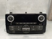 Replacement audio system / CD radio for Renault Clio IV 1.5 dCi diesel FAP OEM IAM reference 281153307R 