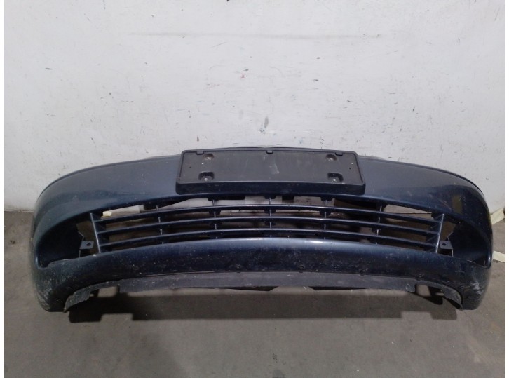 Replacement front bumper for Chrysler Voyager IV (RG, RS) 2.5 CRD OEM IAM reference 5018639AA 
