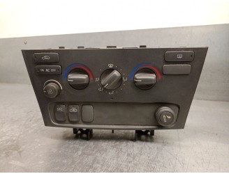 Recambio de mando calefaccion / aire acondicionado para volvo v70 ii (285) 2.4 referencia OEM IAM 8682928 9496591 
