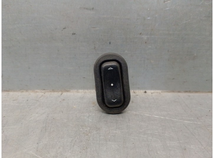 Recambio de mando elevalunas delantero derecho para opel astra g sedán (t98) 1.7 dti 16v (f69) referencia OEM IAM 13363100 9056