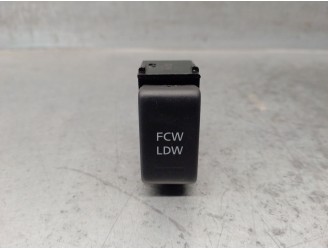 Replacement switch for Infiniti FX 3.0 V6 diesel cat OEM IAM reference 251431CA0A 251431CA0A NILES