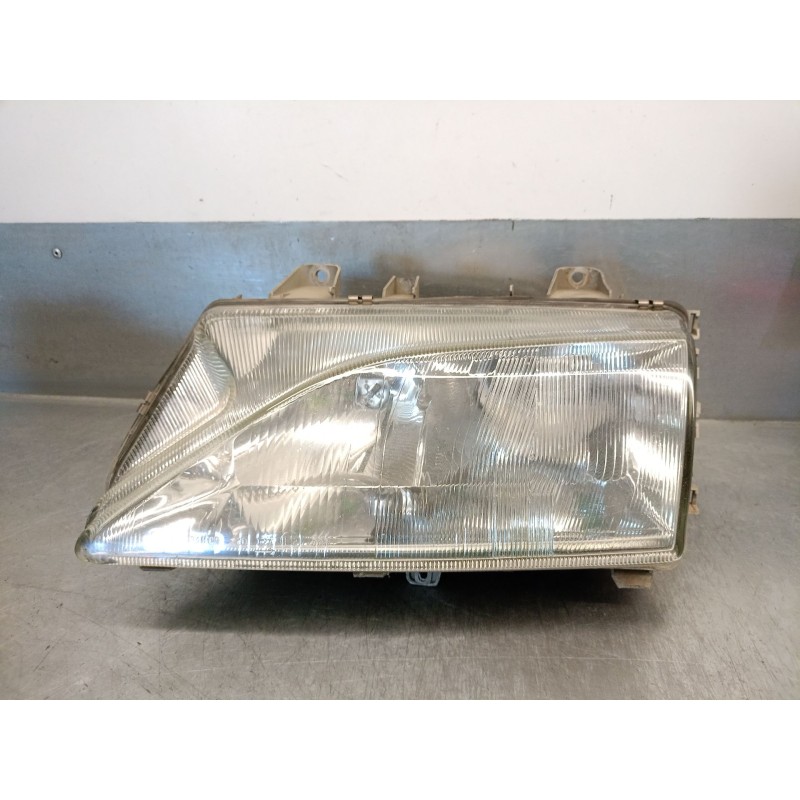 Recambio de faro izquierdo para peugeot 806 2.1 turbodiesel cat referencia OEM IAM 60979770 6204G8 VALEO