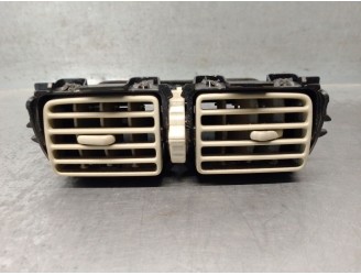 Replacement air vent for Infiniti FX 3.0 V6 Diesel CAT OEM IAM reference 687941BA0A 687941BA0A 