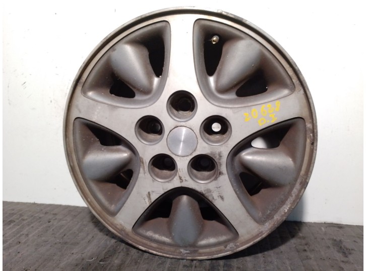 Recambio de llanta para chrysler voyager (gs) 2.0 16v cat referencia OEM IAM RW027E R15X6.5JTDOTX40 ALUMINIO 10P