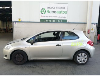 toyota auris del año 2008
