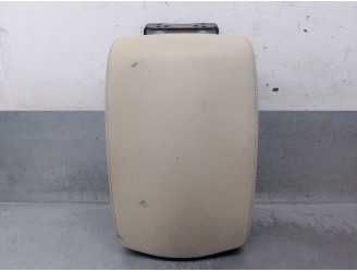 Recambio de apoyabrazos central para infiniti fx 3.0 v6 diesel cat referencia OEM IAM P13203B11000 887001CB1A 