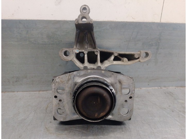 Replacement right engine mount for Renault Twingo II (CN0_) 1.5 dCi 75 OEM IAM reference 8200410267 8200410267 