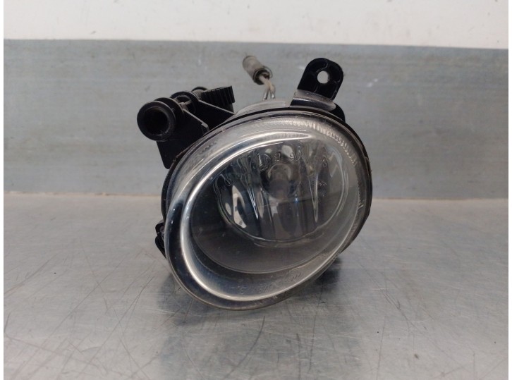Recambio de faro antiniebla derecho para audi a6 lim. (4g2) 3.0 v6 24v tdi referencia OEM IAM 8T0941700 8T0941700 