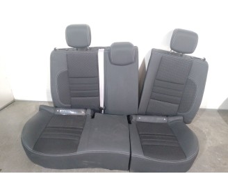 Recambio de asientos traseros para renault megane iii hatchback (bz0/1_, b3_) 1.2 tce (bz16, bz28) referencia OEM IAM 7711426469