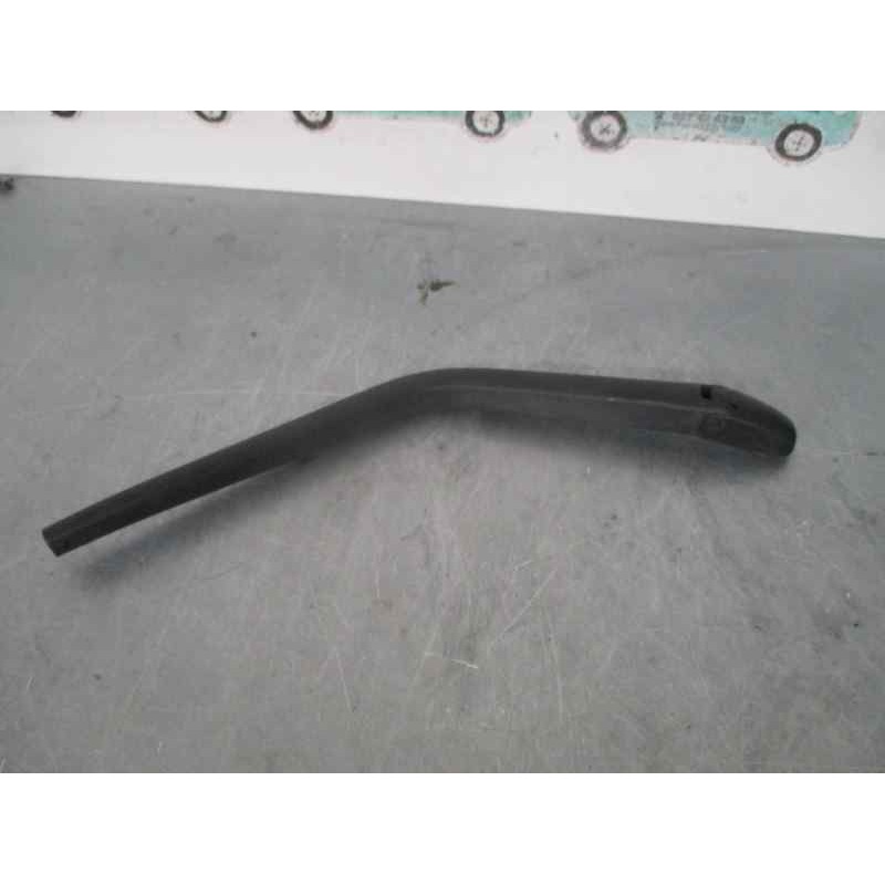 Recambio de brazo limpia trasero para fiat doblo cargo (223) 1.9 diesel cat referencia OEM IAM   