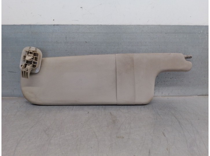 Replacement left sun visor for Chrysler Voyager (GS) 2.0 16V CAT OEM IAM reference PR25SK4 PR25SK4 