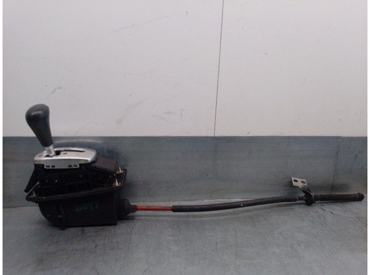 Recambio de palanca cambio para audi a6 c5 avant (4b5) 2.5 tdi quattro referencia OEM IAM 4B0713093N 4B0713093N 
