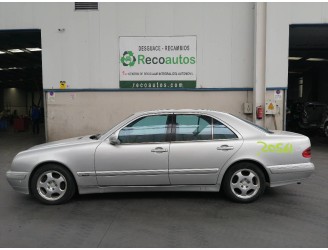 mercedes-benz clase e (w210) berlina diesel del año 2000